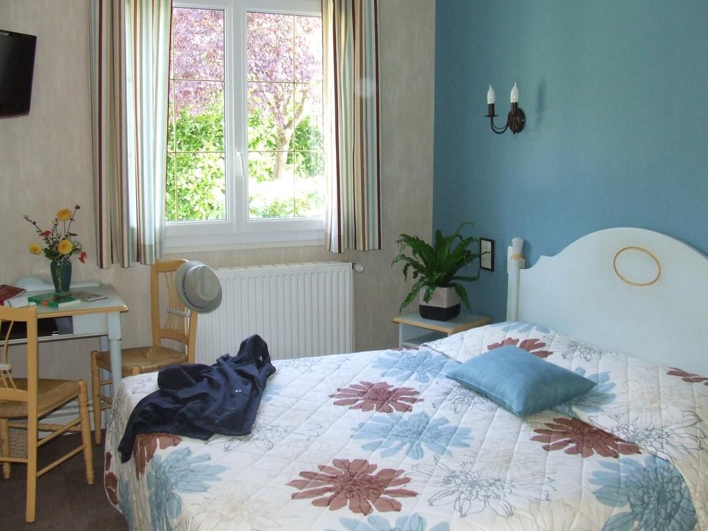 Hotel De La Poste Chagny  Room photo